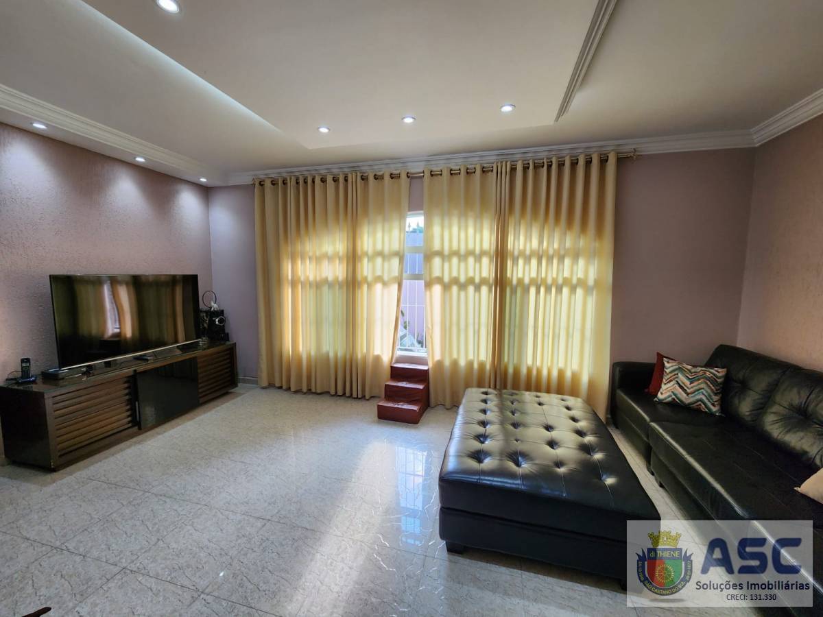 Sobrado à venda em São Caetano do Sul, Santa Maria, com 3 quartos, 175m² - Apartamento São Caetano